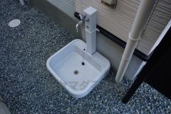 お車の洗車や外壁のお掃除などあると便利な外水栓。