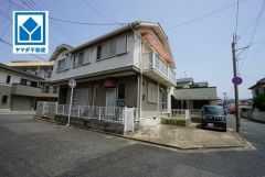 現地（2025年5月）撮影。2路線利用可能で都心へのアクセスの幅が広がります。毎日の通勤・通学・買い物がしやすく、快適に過ごせます。