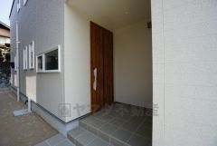 家の顔となる玄関扉がかっこいいと、たくさんの人を招き入れたくなりますね＾＾