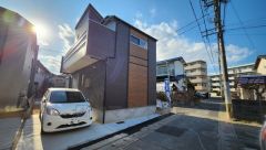 大型車の通行がなく、騒音や振動が少ないので静かで快適な生活を送れます。