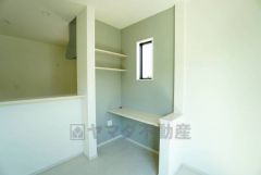 スタディカウンターはお子様のお勉強スペースとしてはもちろん、ネット環境設置コーナーとしても活用出来ます。