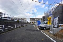 現地（2025年12月26日）撮影。大きな車でも駐車しやすいため、車のサイズを気にせず好きな車に乗れます。