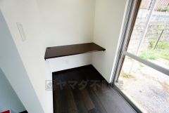 スタディカウンターはお子様のお勉強スペースとしてはもちろん、ネット環境設置コーナーとしても活用出来ます。