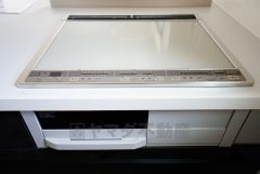 汚れてもサッとふける、お手入れのしやすいIHクッキングヒーター。オール電化なので経済的です。