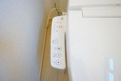 ウォシュレット、暖房便座、節電・節水機能など、使い勝手のよい高機能トイレです。