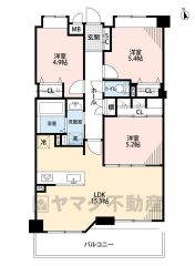 対面式キッチンを中心としたリビング。南側に面しており、陽当たり良好＾＾各居室収納付き。オールフローリングでお掃除しやすいです＾＾