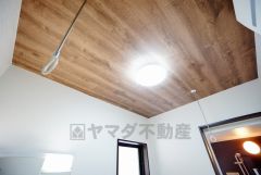 雨の日でも洗濯物が干せる室内物干し完備＾＾