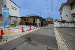 大型車の通行が少なく、騒音や振動が少ないので静かで快適な生活を送れます。
