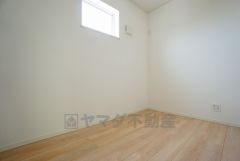 同仕様写真。ストレージルームは収納スペースとしてはもちろん、ワークスペースやキッズスペースなど多目的に活用することが出来ます。