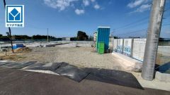 天神行急行バス停徒歩11分。3号線まで2分（650ｍ）で、お出かけにも便利です＾＾