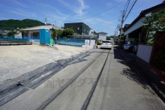 現地（2025年7月7日）撮影。住人以外の車の進入も少なく、小さなお子様を持つご家庭にも安心です。