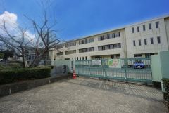 神興東小学校