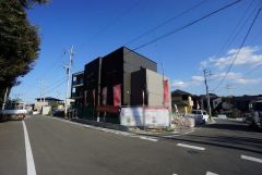 現地（2026年2月18日）撮影。住人以外の車の進入も少なく、小さなお子様を持つご家庭にも安心です。