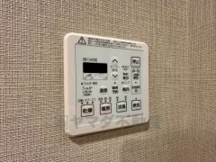 雨の日の洗濯も安心できる浴室暖房乾燥機付き浴室。