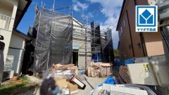 現地（2025年11月18日）撮影。お気に入りの家具とインテリアでステキな部屋を作りましょう。