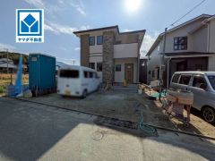 現地（2026年2月5日）影。南向きで陽当たり良好です＾＾快適でゆとりのある生活空間で新生活を始めましょう^^