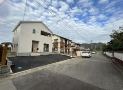 大きな車でも駐車しやすいため、車のサイズを気にせず好きな車に乗れます。