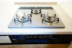 複数の調理を一度に行うことができる3口コンロ。効率よくお料理が出来ます。毎日のお料理も楽しくなりますね＾＾