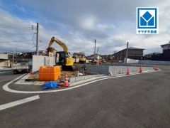 現地（2025年12月16日）撮影。三苫駅徒歩13分、都心へのアクセス良好。スーパーやコンビニなども近く周辺環境充実。快適でゆとりのある生活空間で新生活を始めましょう^^