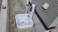 お車の洗車や外壁のお掃除をする際に便利な外水栓。