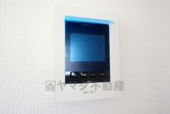 防犯性、セキュリティ対策に安心できるテレビモニター付きインターフォンです。セールスマン対策にもなり安心できます。