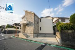 若宮小学校徒歩4分＾＾スーパーやコンビニなども近く周辺環境充実。快適でゆとりのある生活空間で新生活を始めましょう^^スーパーやコンビニなども近く周辺環境充実＾＾