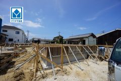 現地（2026年7月13日）撮影。2号棟。ゆとりある5LDK＾＾客間としてはもちろん、お子様のお昼寝スペースや書斎としても活躍できる和室を用意＾＾