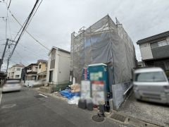 現地（2026年2月24日）撮影。住人以外の車の進入も少なく、小さなお子様を持つご家庭にも安心です。落ち着いた住宅地内で快適な生活を実現してみませんか。