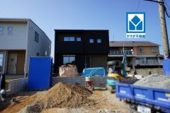 現地（2026年7月13日）撮影。E棟。4LDK＾＾全洋室5帖以上＾＾お問い合わせお待ちしております＾＾
