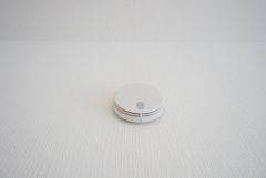 火災報知器が設置されていることで、火災の発生をいち早く感知し、就寝中や留守中でも素早く危険を知らせてくれるため、家族の安全を確保し被害を最小限に抑えられます。