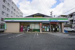 ファミリーマート　和白病院前