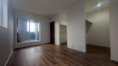 ご夫婦お二人のプライベートシーンを演出する寝室は、大容量のウォークインクローゼット付き。