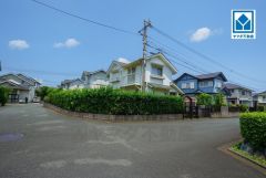 2025年7月撮影。敷地面積70坪。建築条件はありませんのでお好きなハウスメーカーで建築出来ます＾＾