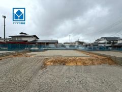 現地（2026年3月31日）撮影。南郷小学校徒歩4分とお子様が通学しやすい環境です＾＾