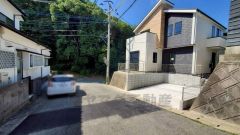 大きな車でも駐車しやすいため、車のサイズを気にせず好きな車に乗れます。