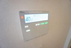おいだき機能つきなのでお風呂に入る時間が異なるご家庭には嬉しいですね。ボタン一つで快適で便利な生活が＾＾