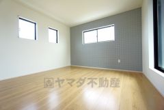 2階リビングとして、ファミリースペースとして、広めの主寝室として、様々な使い方がありそうです。