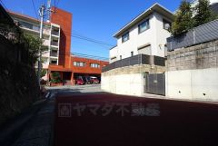 落ち着いた住宅地内で快適な生活を実現してみませんか。