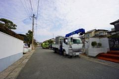 現地（2026年3月16日）撮影。前面道路。北側約6ｍ市道。前面道路が広く、駐車もラクラクです＾＾