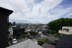 高台に建っているので見晴らしは良好です＾＾