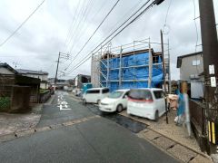 現地（2026年3月31日）撮影。大型車の通行が少なく、騒音や振動が少ないので静かで快適な生活を送れます。落ち着いた住宅地内で快適な生活を実現してみませんか。