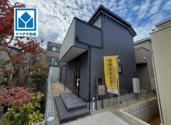 若宮小学校まで徒歩2分と近く、お子様も無理なく通えます。快適でゆとりのある生活空間で新生活を始めましょう^^