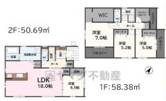洗面所とキッチンが接しているウォークスルー設計になっています。家事動線が近いのはとても便利です。