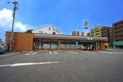 セブンイレブン　九産大前店