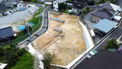 大型車の通行が少なく、騒音や振動が少ないので静かで快適な生活を送れます。住人以外の車の進入も少なく、小さなお子様を持つご家庭にも安心です。