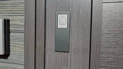 万が一落としてしまっても町の鍵屋さんなどでは簡単に合鍵を作ることができないので、防犯性が高く安心です。