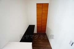 調理の待ち時間などに一休みしたり家計簿をつけたりするなど、簡単な家事作業をするスペース。