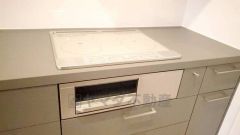 汚れてもサッとふける、お手入れのしやすいIHクッキングヒーター。オール電化なので経済的です。