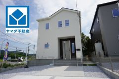 国道3号線にすぐ出られる立地。快適でゆとりのある生活空間で新生活を始めましょう^^