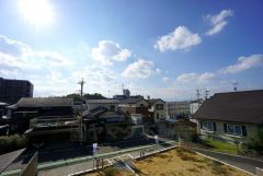 同仕様写真。高台の立地で回りに高い建物もなく、眺望、陽当たり良好です。
